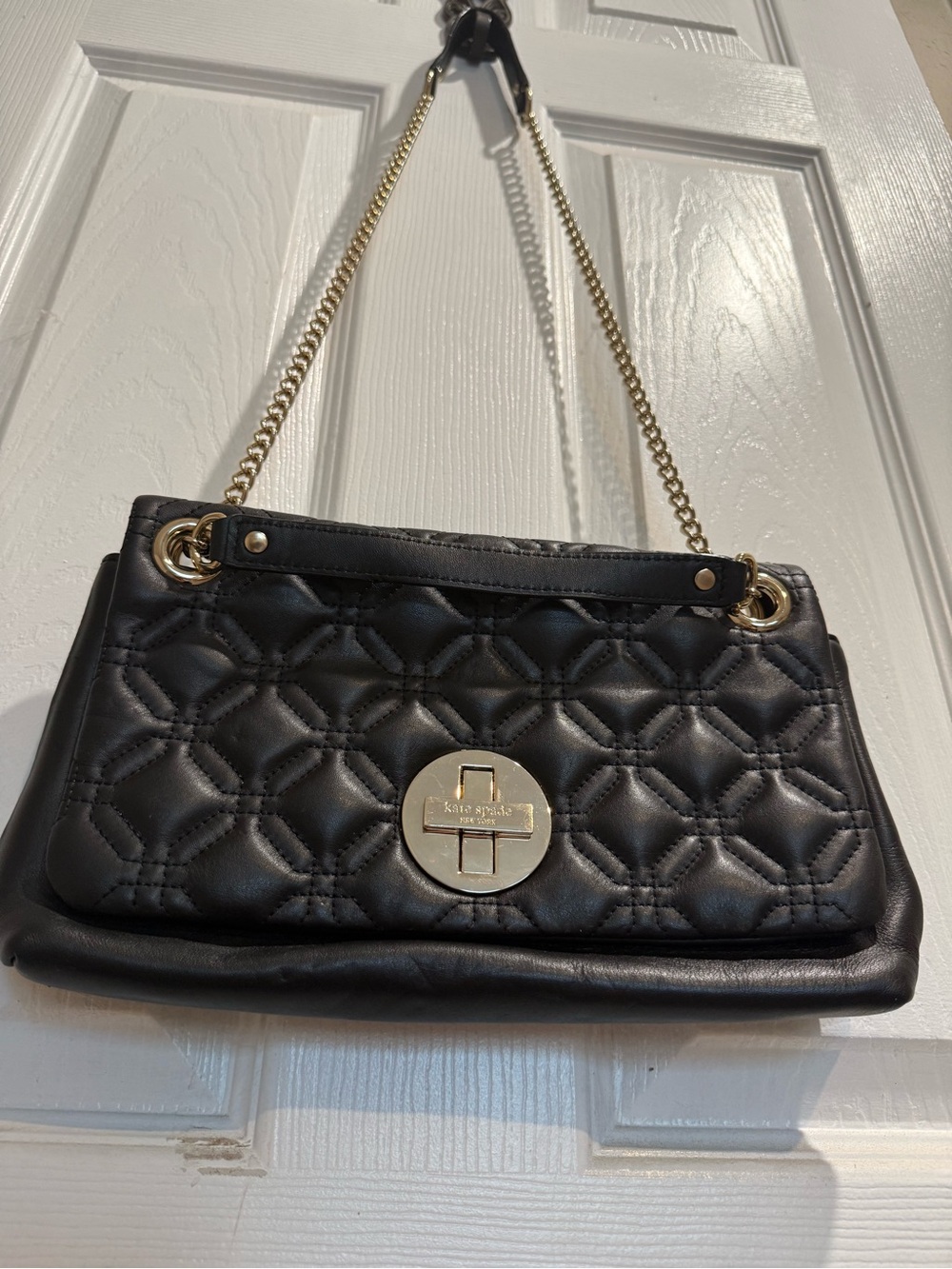 kate spade Black Quilted Leather Shoulder Bag with adjustable Gold Chain - Picture 9 of 9